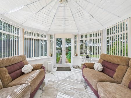 4 bedroom Detached house for sale in Calday Grove, St Helens, WA11