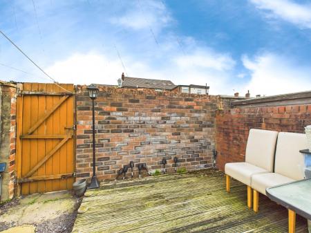 2 bedroom End of terrace house for sale in Chapel Street, Haydock, WA11