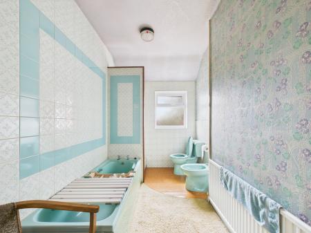 6 bedroom Semi-detached house for sale in Clipsley Lane, Haydock, WA11