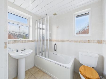 3 bedroom Semi-detached house for sale in Daresbury Road, Eccleston, St Helens, WA10