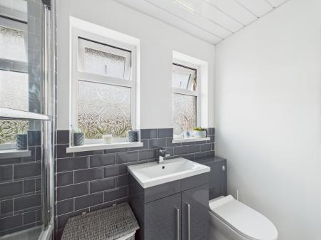 3 bedroom Terraced House for sale in Elizabeth Road, Haydock, WA11