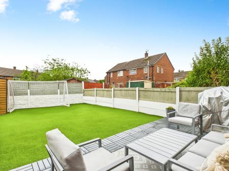 3 bedroom Terraced House for sale in Elizabeth Road, Haydock, WA11