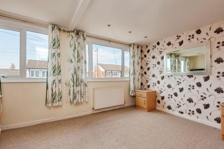 2 bedroom Semi-detached house for sale in Gray Avenue, Haydock, WA11