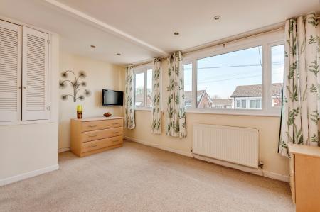 2 bedroom Semi-detached house for sale in Gray Avenue, Haydock, WA11