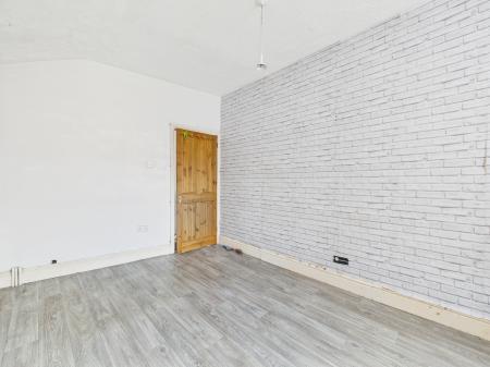 3 bedroom Terraced House for sale in Hall Street, St Helens Central, St Helens, WA10