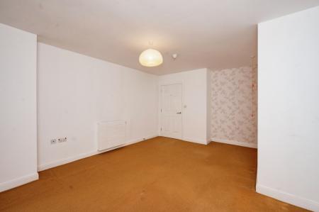 1 bedroom Flat for sale in Heyeswood, Haydock, WA11