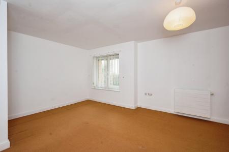 1 bedroom Flat for sale in Heyeswood, Haydock, WA11
