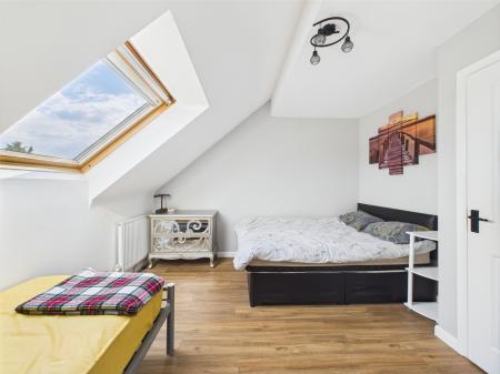 4 bedroom Semi-detached house for sale in Leighton Drive, St Helens, WA9