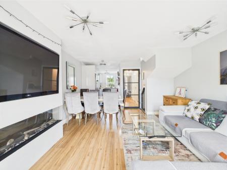 4 bedroom Semi-detached house for sale in Leighton Drive, St Helens, WA9