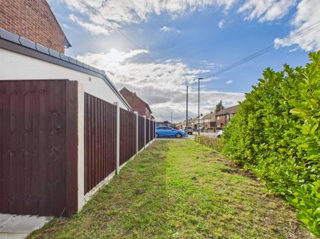 3 bedroom Semi-detached house for sale in Lloyd Street, Haydock, WA11