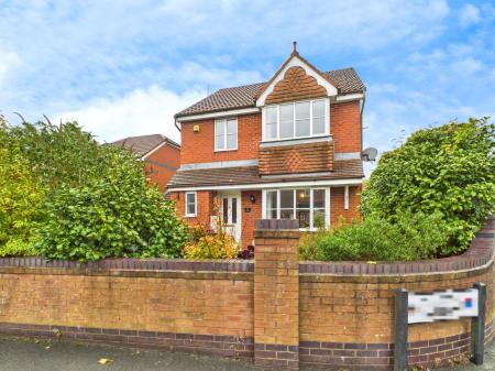 4 bedroom Detached house for sale in Mallard Gardens, St Helens, WA9