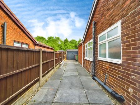 3 bedroom Bungalow for sale in Mayfield Avenue, Thatto Heath, St Helens, WA9