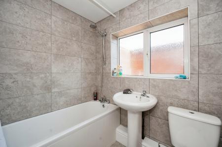 3 bedroom Terraced House for sale in Old Whint Road, Haydock, Haydock, WA11