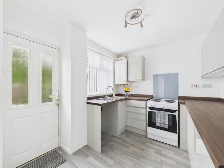 3 bedroom Town house for sale in Park Road, St Helens, WA11