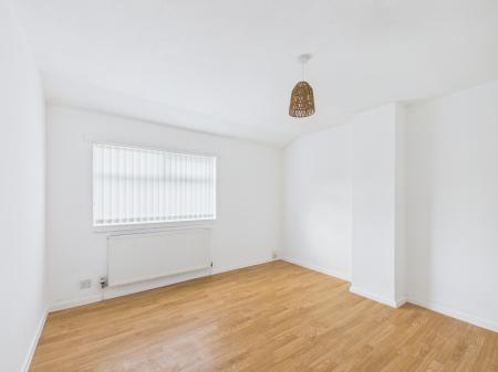 3 bedroom Town house for sale in Park Road, St Helens, WA11