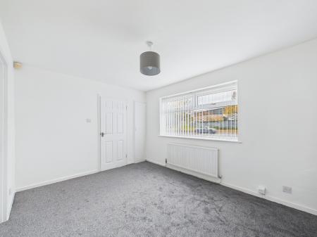 3 bedroom Town house for sale in Park Road, St Helens, WA11