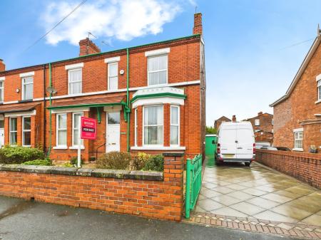 4 bedroom Semi-detached house for sale in Queens Road, West Park, St Helens, WA10