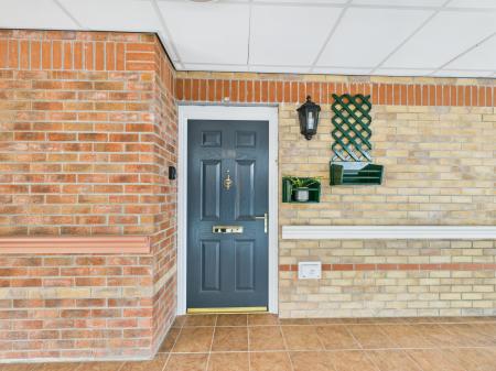 1 bedroom Flat for sale in Reeve Court Village, Nutgrove, St Helens, WA9