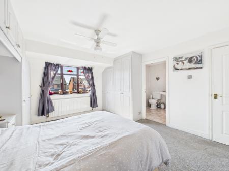 4 bedroom Detached house for sale in Springfield Park, Haydock, WA11