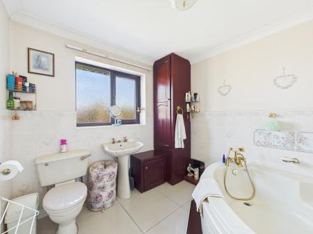 4 bedroom Detached house for sale in Springfield Park, Haydock, WA11