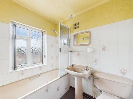 3 bedroom Semi-detached house for sale in The Close, Haydock, WA11