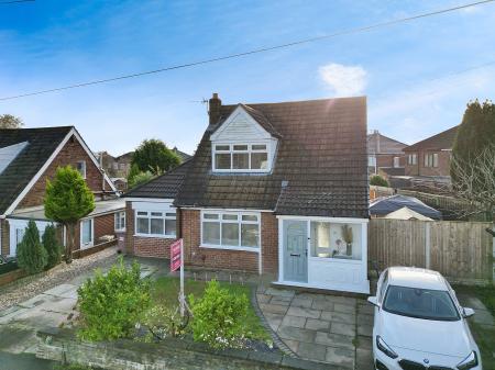 2 bedroom Detached house for sale in Vicarage Drive, Haydock, WA11