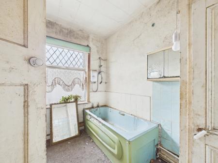 3 bedroom Terraced House for sale in Woodville Street, St Helens Central, St Helens, WA10