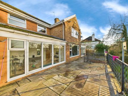 4 bedroom Detached house for sale in Grange Drive, Eccleston Hill, St Helens, WA10