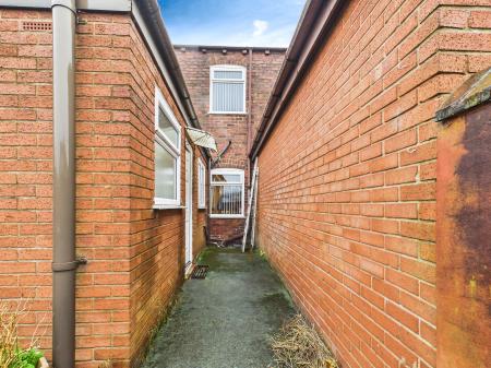 2 bedroom Terraced House for sale in Vista Road, Haydock, WA11
