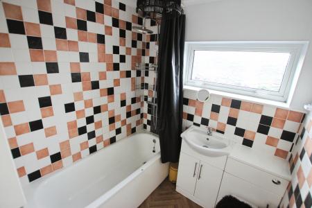 3 bedroom Semi-detached house to let in Wedge Avenue, Haydock, WA11