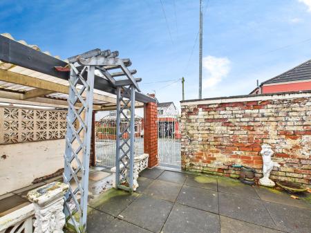 3 bedroom End of terrace house for sale in Blackbrook Road, St Helens, WA11