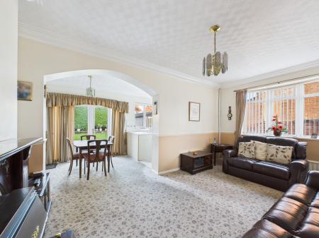 3 bedroom Semi-detached house for sale in Hillside Close, Billinge, WN5