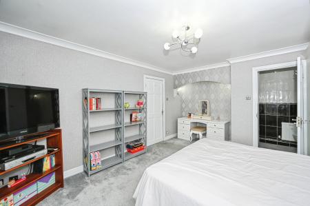 4 bedroom Detached house for sale in Springfield Park, Haydock, WA11