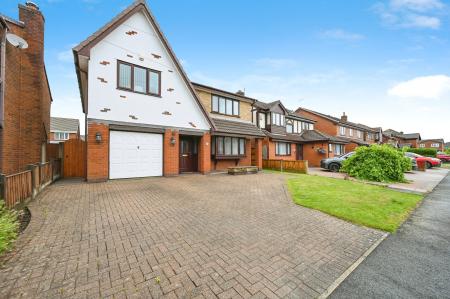4 bedroom Detached house for sale in Springfield Park, Haydock, WA11