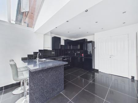 3 bedroom Town house for sale in The Hedgerows, Haydock, WA11