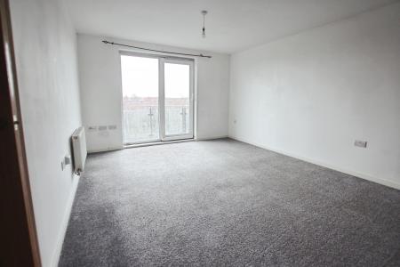 2 bedroom Flat to let in Lower Hall Street, St Helens, WA10