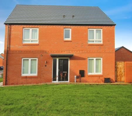 Peets Bridge Drive, Lea Green, St Helens, WA9