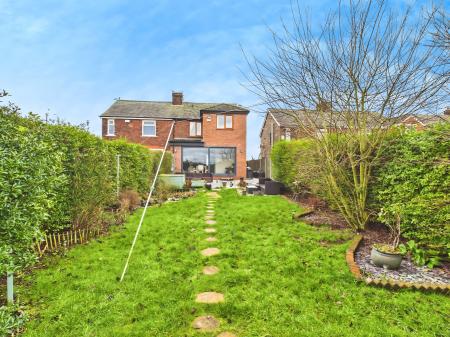 4 bedroom Semi-detached house for sale in Higher Lane, Crank, St Helens, WA11