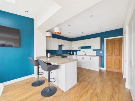 4 bedroom Semi-detached house for sale in Higher Lane, Crank, St Helens, WA11