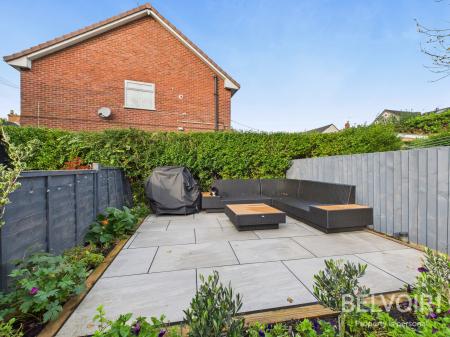 2 bedroom Terraced House for sale in Albert Street, Stone, ST15