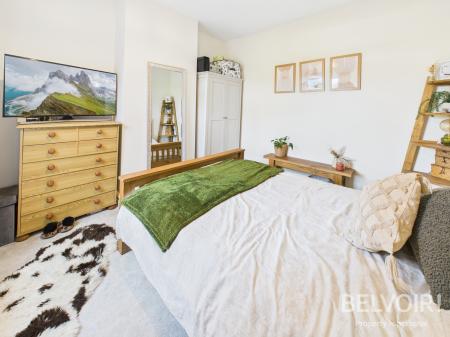 2 bedroom Terraced House for sale in Albert Street, Stone, ST15