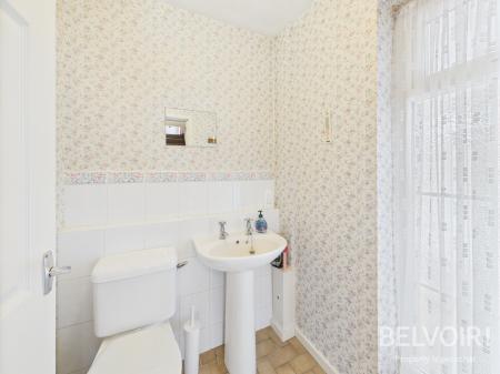 4 bedroom Detached house for sale in Chestnut Close, Stafford, ST18