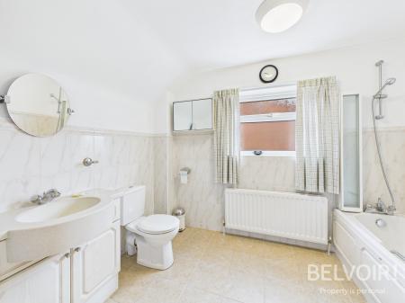 4 bedroom Detached house for sale in Diamond Ridge, Barlaston, ST12