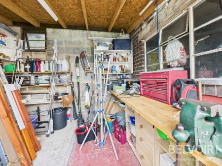 3 bedroom Semi-detached house for sale in Greenacres Avenue, Blythe Bridge, ST11