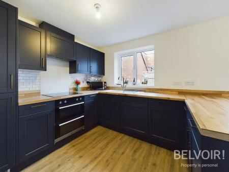 Harris View, Stone, ST15