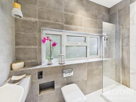 6 bedroom Detached house for sale in Moss Lane, Yarnfield, Stone, ST15