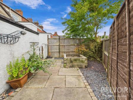 2 bedroom Terraced House for sale in Tunley Street, Stone, ST15