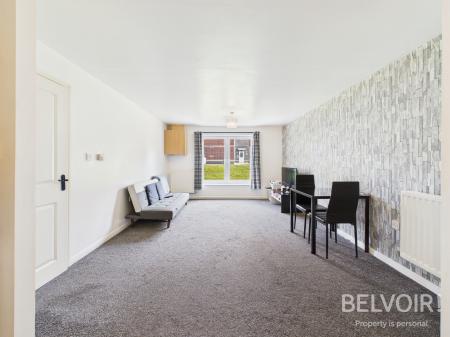2 bedroom Flat for sale in West Avenue, Hartshill, Stoke On Trent, ST4