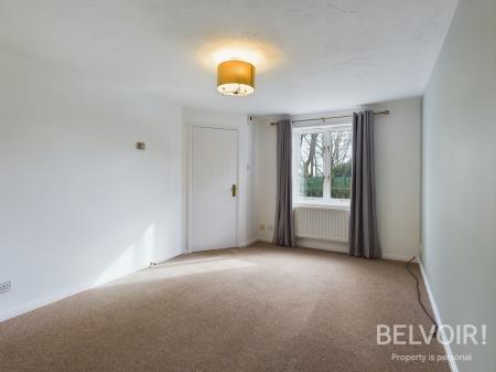 3 bedroom Town house to let in Oakden Close, Bramshall, Uttoxeter, ST14