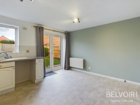 3 bedroom Town house to let in Oakden Close, Bramshall, Uttoxeter, ST14